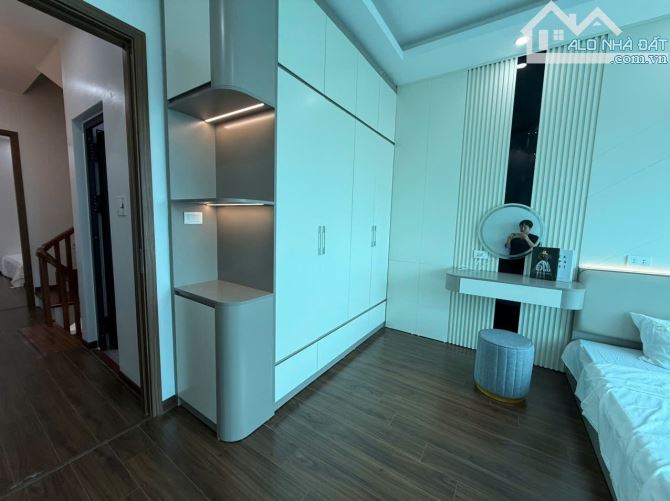 Bán nhà Liên Mạc, Bắc Từ Liêm, 40m2, 5 tầng, mặt tiền 3.75m, giá 8.1 tỷ - 6