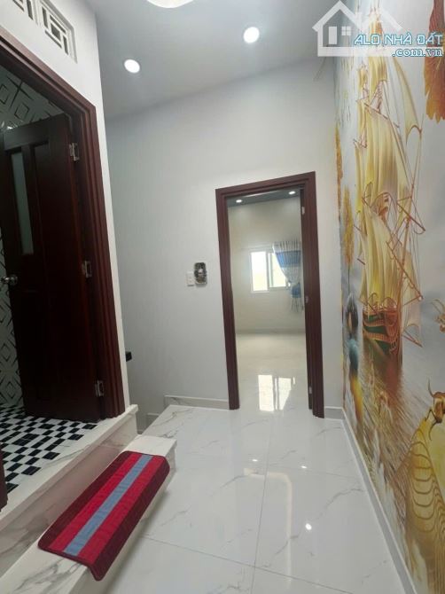 BÁN NHÀ TÊN LỬA 40m2 - 2Pn - SHR - KHU DÂN TRÍ - CHỈ 3 TỶ X - 6
