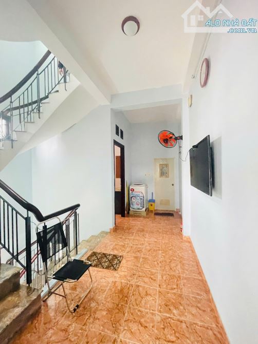 Cần bán nhà góc hẻm Hà Thanh, nhà 3 tầng kiên cố ban công thoáng mát - 6