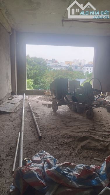 TRÊN 50TỶ - BUILDING 9 TẦNG CÓ HẦM XÂY MỚI CỨNG - MẶT PHỐ QUẬN BA ĐÌNH - TIẾP GIÁP ĐỐNG ĐA - 6