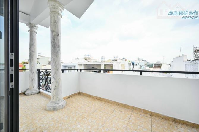 Biệt Thự  2 MT trực diện Sông  vàm Thuật Đặng Thùy Trâm Bình Thạnh. 10 x30 4 tầng. 40ty - 6