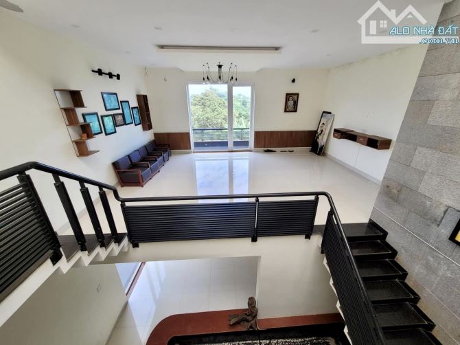 💥Biệt thự sân vườn đẹp - rộng 1.600m2 hẻm Hà Huy Tập - 9.2 tỷ - 6