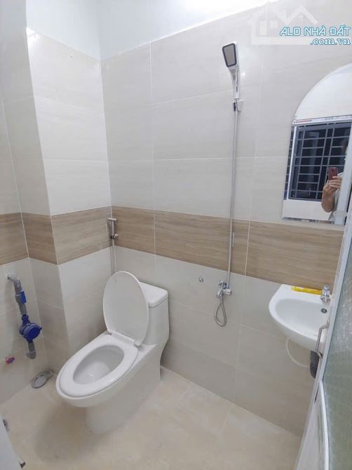 CẦN BÁN GẤP CHDV 12 PHÒNG, 93m2, PHAN VĂN TRỊ, BÌNH THẠNH, DÒNG TIỀN 60-70TR/TH, CHỈ 8.5ty - 6