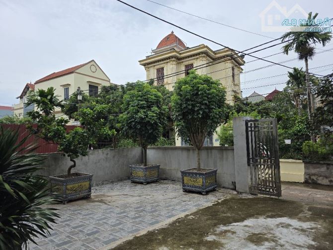 Bán Gấp Nhà Đẹp Văn Đức_300m- MT12m  sẵn nhà 3 Tầng ở và Đầu Tư Cực Tốt - 6