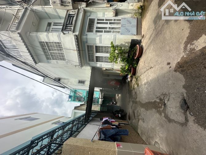 ☎️ NHÀ ĐẸP 3 TẦNG - GIÁP TÂN PHÚ - GẦN LÊ THÚC HOẠCH - 21M2- CHỈ 2.1 TỶ - 7