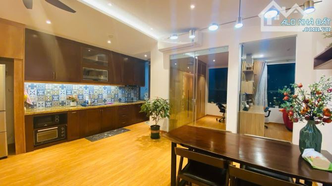 Cần bán căn 3 ngủ CC Stellar Garden-35 Lê Văn Thiêm, DT 93m2, full đồ đẹp, giá 7,8 tỷ - 7