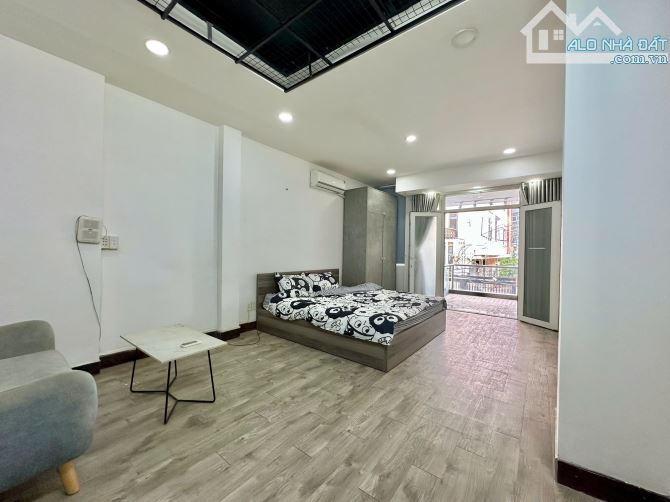 Căn hộ rộng ngay trung tâm quận 1, bancol tách bếp đón nắng, gần đại học Hoa Sen, UEH - 7