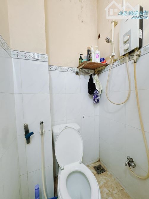 Chính chủ bán gấp nhà Đoàn Văn Bơ, Quận 4 - 7