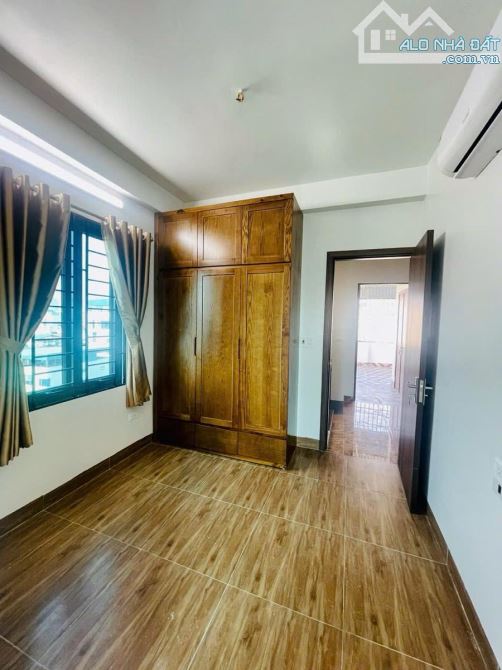 Bán nhà Triều Khúc căn hộ dòng tiền khủng 260tr/1 tháng 39 phòng khép kín full nội thất DT - 7