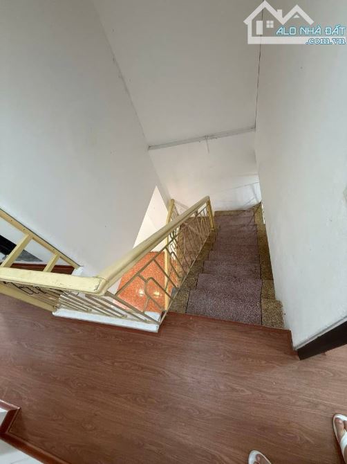BÁN ĐẤT TẶNG NHÀ 2 TẦNG. CHU HUY MÂN,PHÚC ĐỒNG 40M2 - NGÕ OTO GẦN TRƯỜNG ,CHỢ - 7