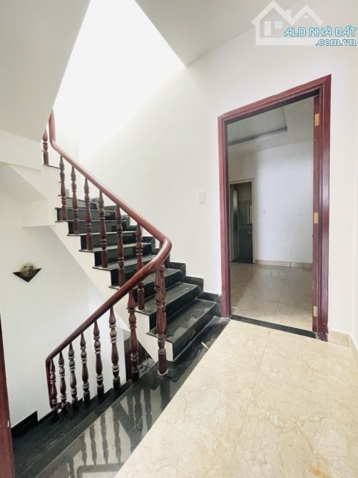 Nhà 3 tầng đường TÔ NGỌC VÂN, phường THẠNH XUÂN, Q12, dt 59m2 (4mx15m), Hẻm Ôtô GIÁ 5,1Tỷ - 7