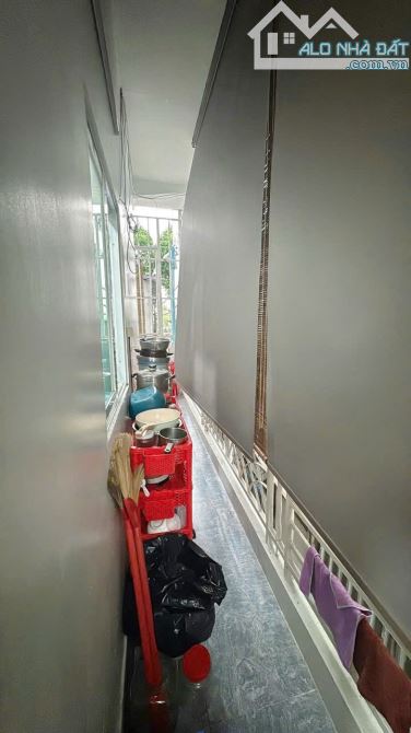 Bán nhà cách mặt tiền Trường Sa 5 căn. 4X5. 2 Lầu. Gía 4 tỷ 2 - 7