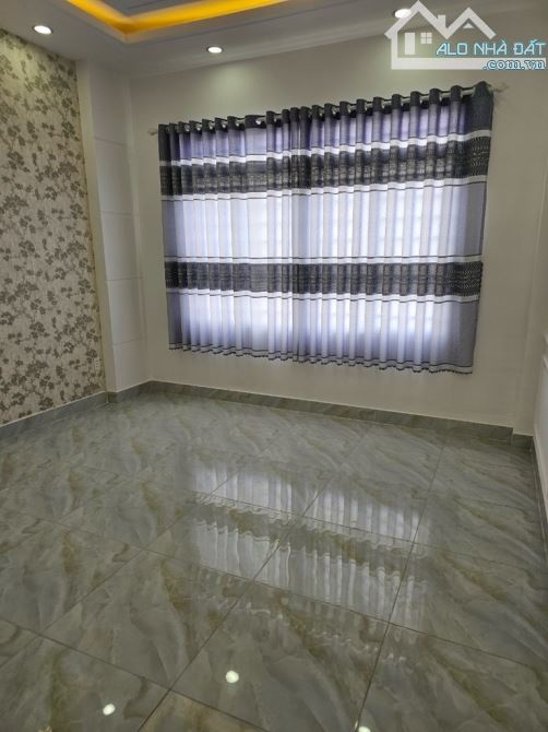 Nhà 4 tầng đường THẠNH XUÂN 22, phường THẠNH XUÂN, Q12, dt 87m2 (4mx22m) Hẻm Ôtô GIÁ 6,8Tỷ - 7