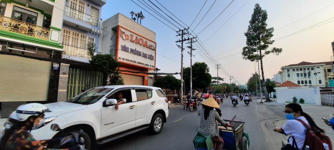 ⭐NHÀ NGANG 8M MẶT TIỀN TRẦN VĂN KIỂU, QUẬN 6 - 7