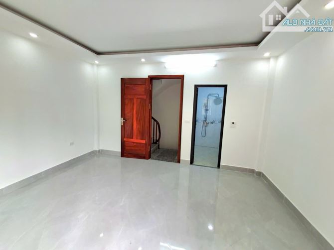 6.15 TỶ-5 TẦNG MỚI-DƯƠNG VĂN BÉ-TÂN KHAI-SÁT Ô TÔ - 7