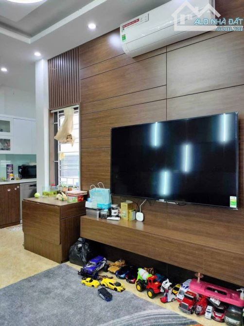 NHÀ ĐẸP CÓ SÂN RỘNG 5 TẦNG 3 NGỦ MARTER FULL NỘI THẤT SANG SỊN_QUANG LÃM-PHÚ LÃM 5,3 TỶ - 7