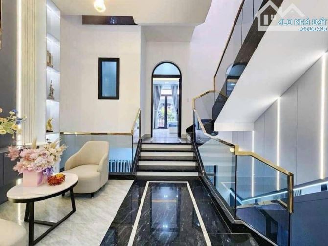 NHÀ 3 TẦNG ĐẸP ĐƯỜNG LÊ VĂN THỊNH - HOÀ MINH - LIÊN CHIỂU - 7