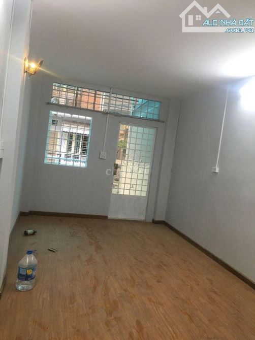 Bán nhà CMT8 Quận 3 - Ngang 6.1x16m CN 84m2 - HĐT 20tr/th - cách MT 50m - nhỉnh 10 tỷ - 8