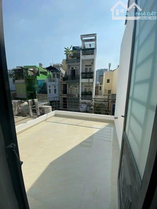 BÁN NHÀ Q4 HẺM XE HƠI CHDV KHU XÓM ĐẠO 3 TẤM DT 101m2 NGANG 6,6 DÀI 16 GIÁ 11T8 TL - 8