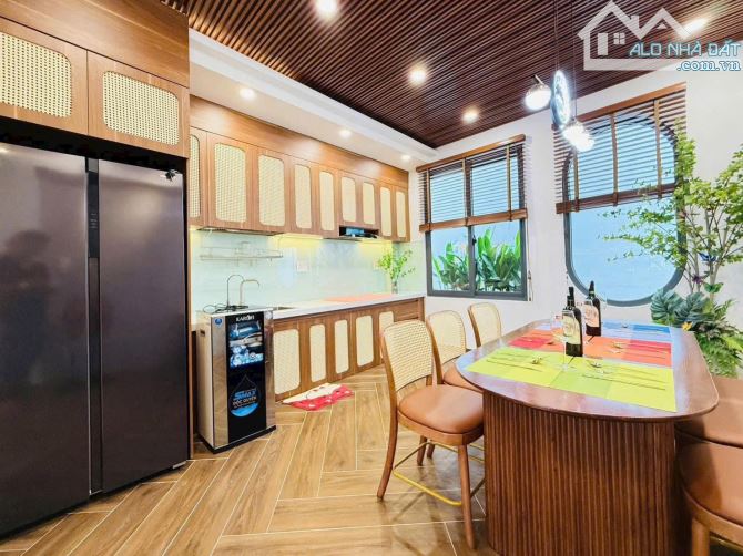 SIÊU PHẨM 5 TẦNG THANG MÁY 450KG, KHU ĐỒNG BỘ PHẠM VĂN CHIÊU GÒ VẤP, 4*15m, NHỈNH 9 TỶ - 8