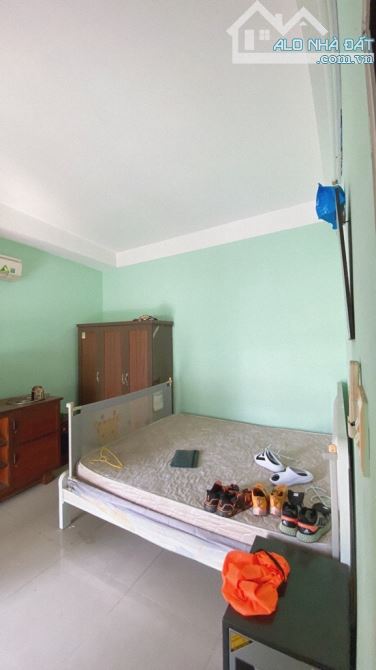NGAY CHỢ BÀ CHIỂU SÁT Q1 HXH CÁCH 2 CĂN RA MẶT TIỀN NGANG 7.1 NỞ HẬU 85M2 - 8