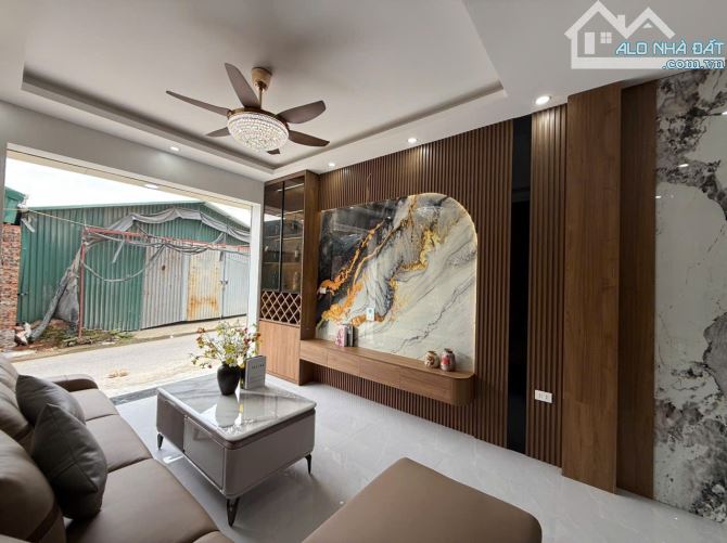 Bán nhà Liên Mạc, Bắc Từ Liêm, 40m2, 5 tầng, mặt tiền 3.75m, giá 8.1 tỷ - 8