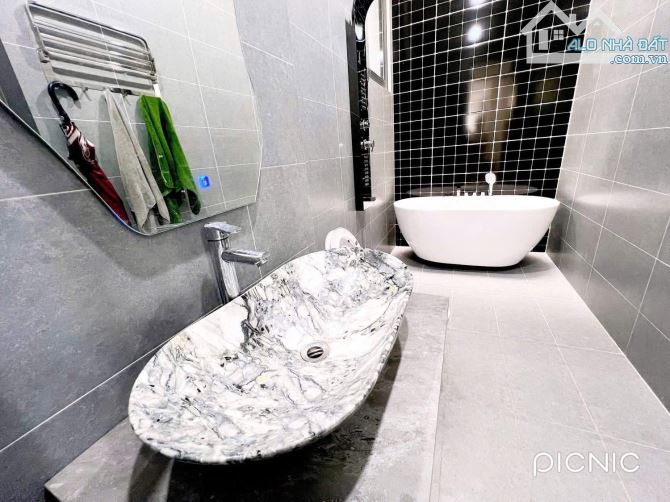 NHÀ ĐẸP GÓC 2 MẶT ĐƯỜNG HẺM 434 Y MOAN KHU DÂN THÀNH ĐỒNG, GIÁ 9.9 TỶ - 8