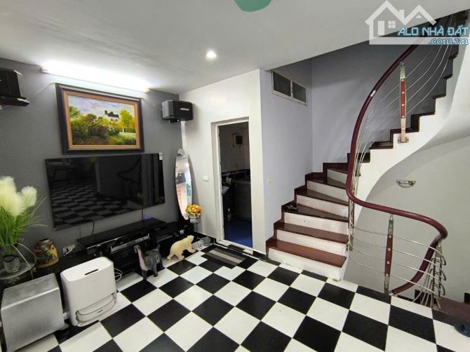BÁN NHÀ NGHĨA DŨNG – BA ĐÌNH – 35M² – GIÁ 12 TỶ - 8