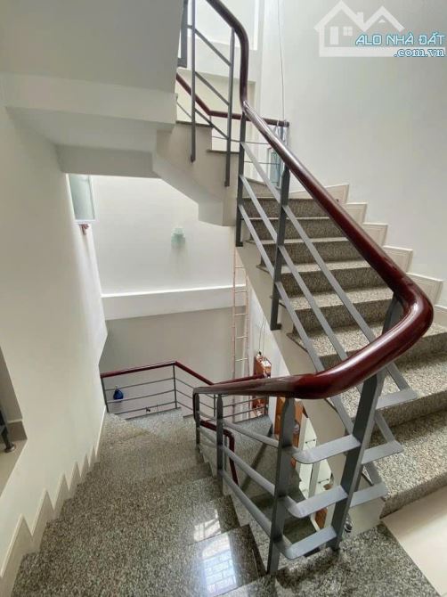 CC gửi bán MTKD Nguyễn Văn Công 84m2(4x21) 3 tầng KD sầm uất sát sân bay TSN 13.8 tỷ. - 8
