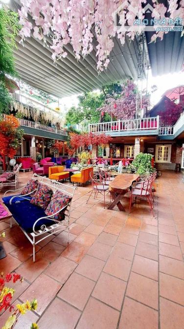 GẤP ĐỊNH CƯ GIẢM ĐẾN 23 TỶ. BÁN NHANH CAFÉ PHỐ XƯA 611M2, 3 TẦNG, KD BẠC TỶ. GIÁ MỀN, CƠ H - 9