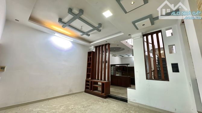 NP821 ➡️ Bán nhà 210m2 sát khu Quân Đoàn 4, phường Tân Phong ( đồng nai)  ---------------- - 9