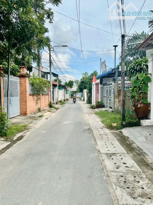 Bán nhà mới xây 115m2, 1 lầu gần trường tiểu học Tân An giá 2 tỷ 990 - 9
