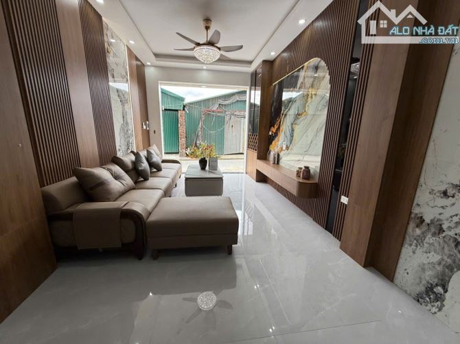 Bán nhà Liên Mạc, Bắc Từ Liêm, 40m2, 5 tầng, mặt tiền 3.75m, giá 8.1 tỷ - 9