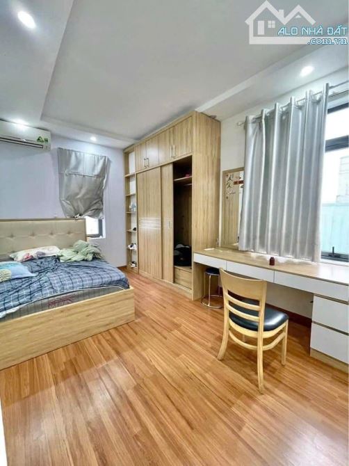 CHO THUÊ NHÀ 4 TẦNG KIỆT Ô TÔ: NGUYỄN HỮU THỌ - HẢI CHÂU - GẦN SÂN BAY - 9