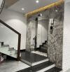 Nhà mới Văn Chương quận Đống đa: 6T, thang máy, sát phố, ô tô con lùi đến cửa - 9.3 tỷ