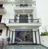 NHÀ 3 TẦNG 4 PHÒNG NGỦ CÓ SÂN ĐẬU Ô TÔ KIỆT Ô TÔ GẦN CHỢ MAI HUẾ, PHƯỜNG MỸ THƯỢNG
