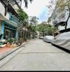 Tôi cần bán gấp nhà Tiểu Khu Ngọc Khánh La Thành, 5tầng thang máy.