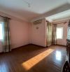 Bán nhà Chùa Láng, ngõ rộng 3m, ô tô đỗ gần, 5 tầng đẹp ở ngay, 40m2, giá 7.8 tỷ