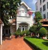Bán biệt thự Ngô Quang Huy Thảo Điền Quận 2 700m2 đất trệt lầu 99 tỷ