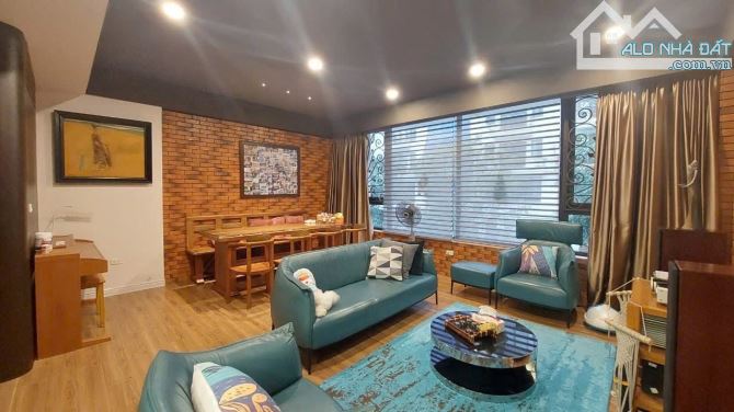 BÁN NHÀ LIỀN KỀ MINH NHỰA PHƯỜNG BỒ ĐỀ, DT: 115m2 x 6T, Thang Máy, Full Nội Thất, 45 Tỷ.
