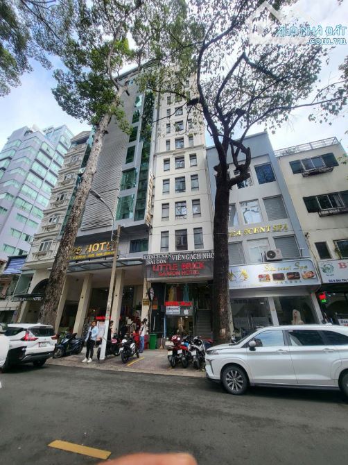 Bán Khách Sạn 2 MT Phạm Ngũ Lão Q1 - NH 6,5*25M - 8 Tầng - Thu Nhập 250tr/1T - Gía 85 Tỷ