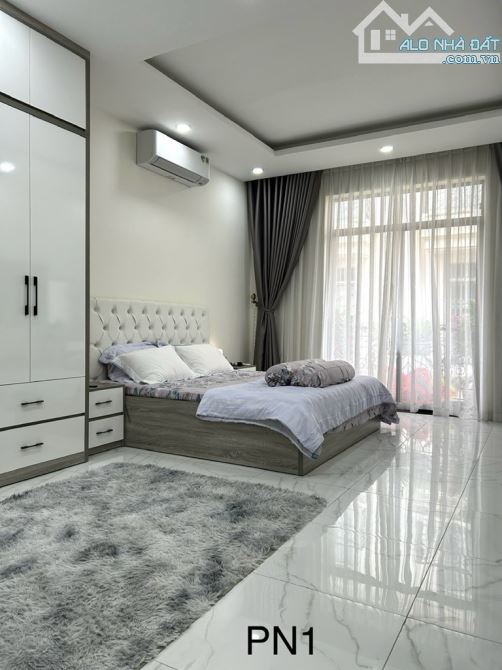 Nhà đẹp 4 tầng ngay Vincom Plaza, 80m2, ngang 5m, hẻm xe hơi thông, nhỉnh 8 tỷ