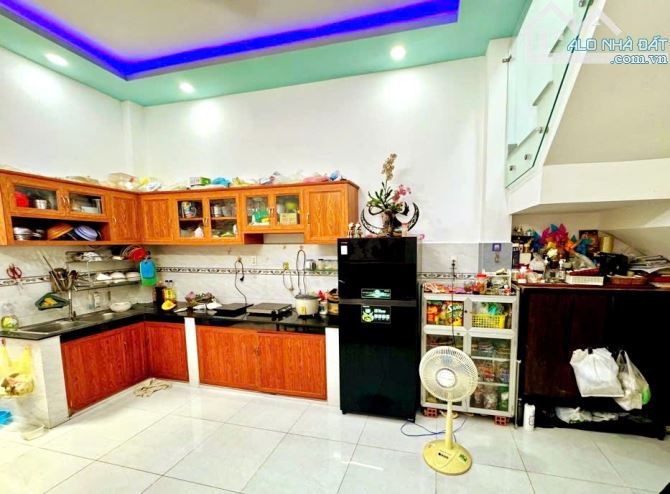 Nhà mới 2 tầng, 85M2,ngay chợ Đông Hưng Thuận 02 , Q12. CHỈ 4.9 TỶ