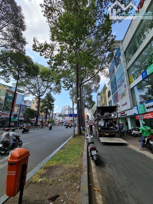Bán nhà mặt tiền Trần Hưng Đạo-gần Bùi Viện-nhà mới-nội thất đẹp-10PN-thang máy