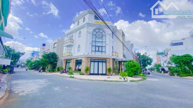 Bán đất 64 m2 đường số 11 khu dân cư đại học Y Dược