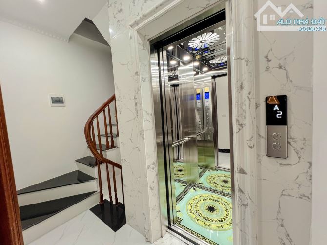 Nhà đẹp 5 tầng, thang máy, 41m, ở sướng, kinh doanh đỉnh cao, Lê Thanh Nghị