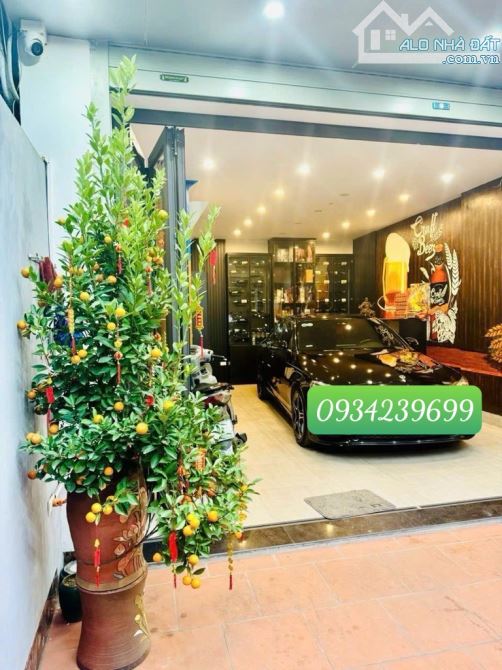 Bán nhà đẹp phố đức giang ,ô tô tránh vỉa hè kinh doanh giá đàu tư