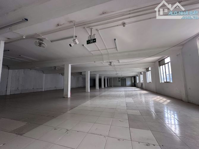Cho thuê kho, mặt bằng diện tích 500m2 đến 5000m2 trung tâm quận Hà Đông, Hà  Nội