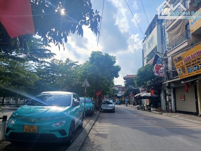 BÁN ĐẤT TẶNG NHÀ - LÔ GÓC 2 MẶT TIỀN KIM CHUNG ĐÔNG ANH ( THIÊN LỘC)