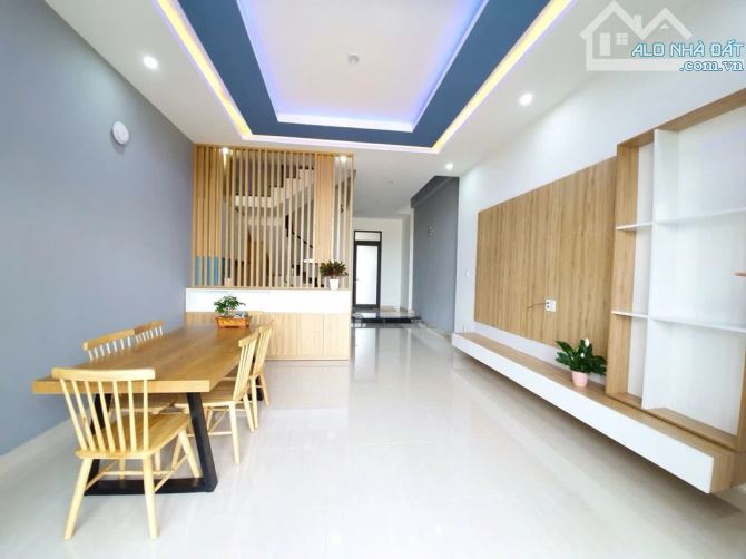 CHỦ THANH KHOẢN CẦN BÁN GẤP TOÀ CĂN HỘ 5TẦNG ĐƯỜNG PHẠM KHIÊM ÍCH  RẺ NHẤT TTCHỈ 9tỷ6.